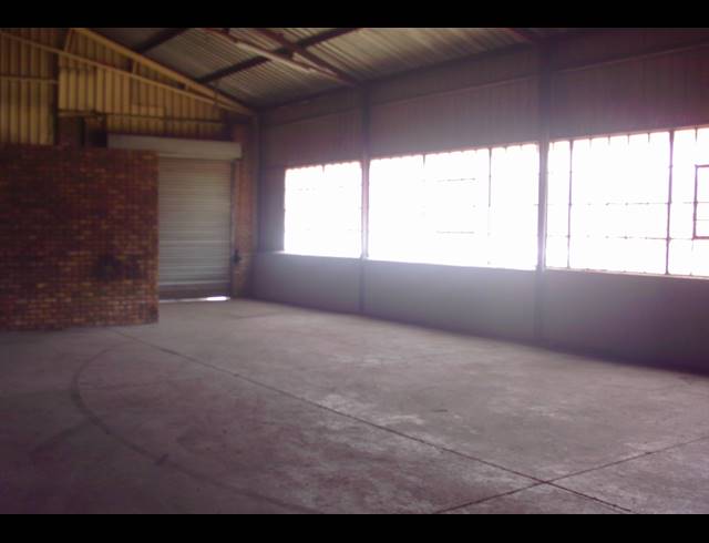 Warehouse property to rent in ANDERBOLT